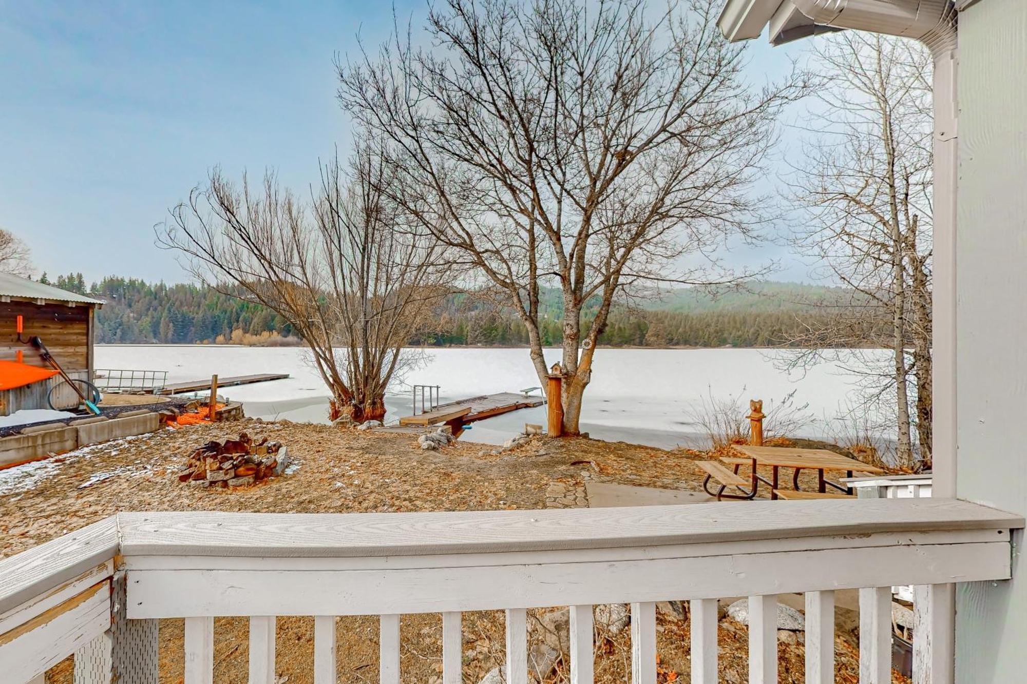 Sunset On Spirit Lake Exterior photo